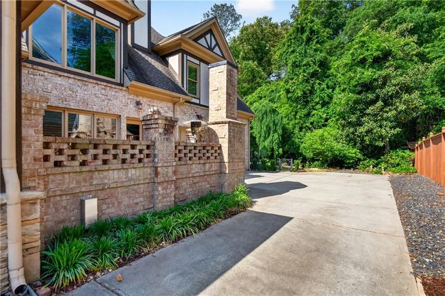 2175 Watercrest Commons Circle, Marietta, GA 30062