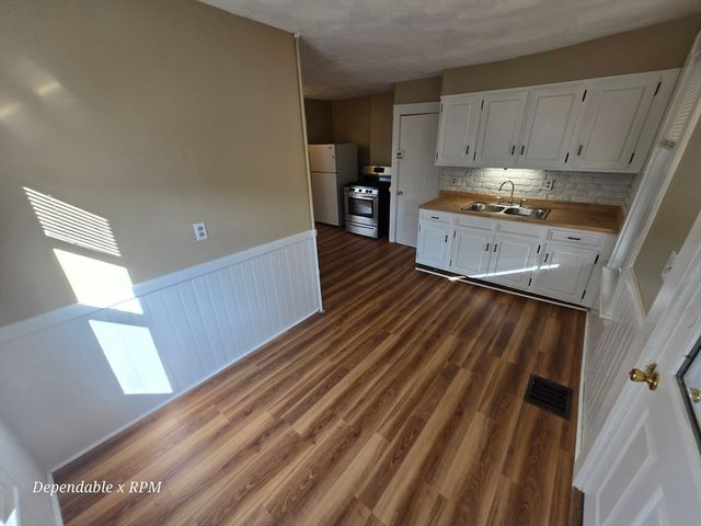 234 Nahantan St 1, Norwood, MA 02062