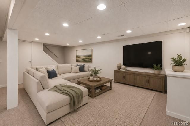 16249 Birwood Avenue, Beverly Hills Village, MI 48025