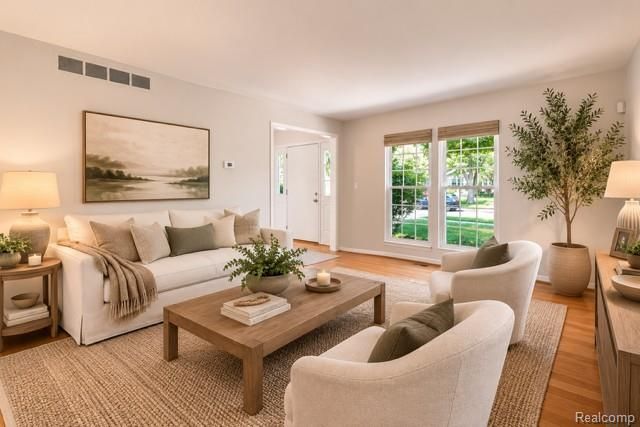 16249 Birwood Avenue, Beverly Hills Village, MI 48025