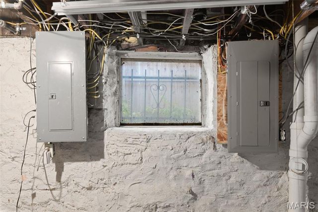 4131 Shenandoah Avenue, St Louis, MO 63110