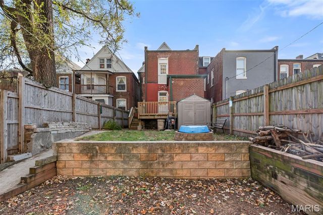 4131 Shenandoah Avenue, St Louis, MO 63110