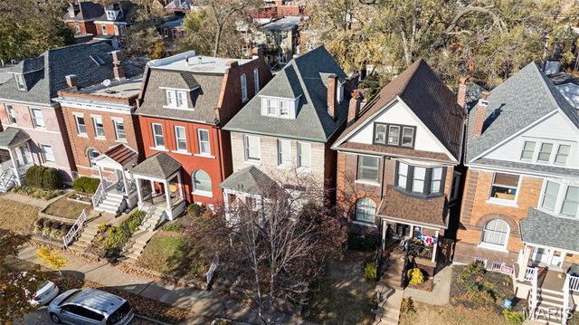 4131 Shenandoah Avenue, St Louis, MO 63110