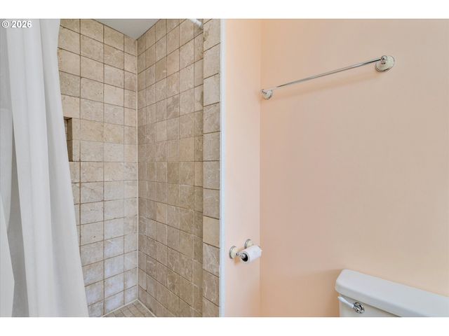 5814 Se CLAYSON Ave, Milwaukie, OR 97267