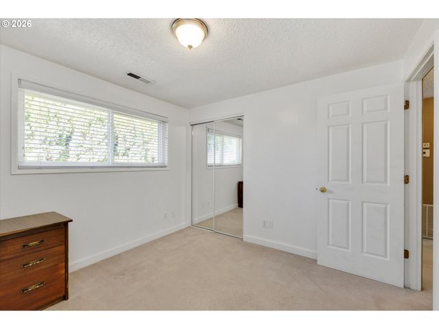 5814 Se CLAYSON Ave, Milwaukie, OR 97267