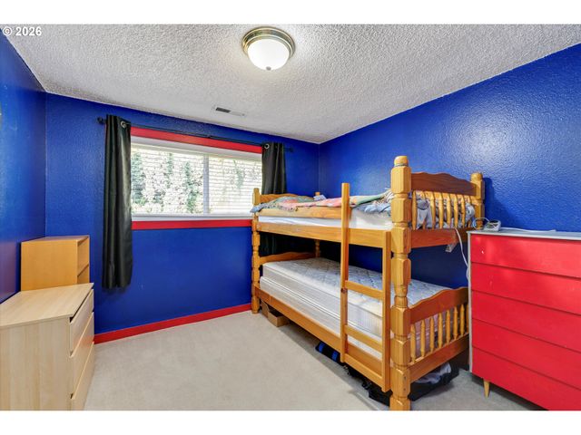 5814 Se CLAYSON Ave, Milwaukie, OR 97267