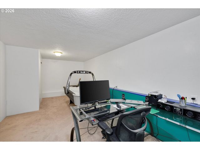 5814 Se CLAYSON Ave, Milwaukie, OR 97267