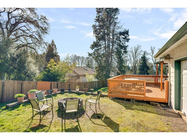 5814 Se CLAYSON Ave, Milwaukie, OR 97267