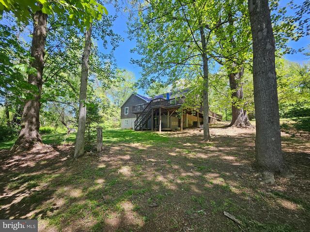27 VALLEY SPRINGS LN, Bluemont, VA 20135