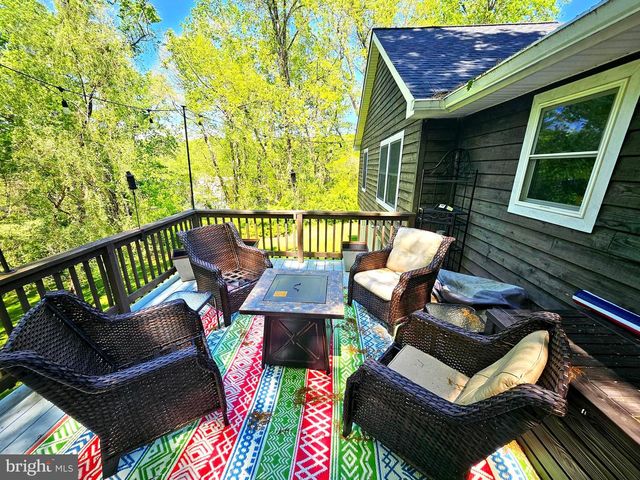 27 VALLEY SPRINGS LN, Bluemont, VA 20135