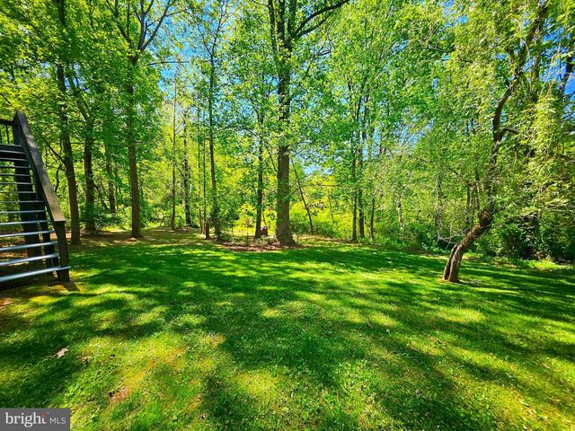 27 VALLEY SPRINGS LN, Bluemont, VA 20135