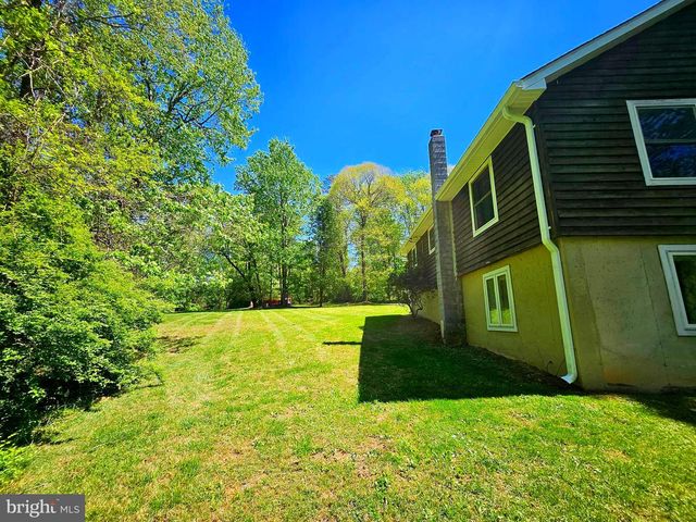 27 VALLEY SPRINGS LN, Bluemont, VA 20135