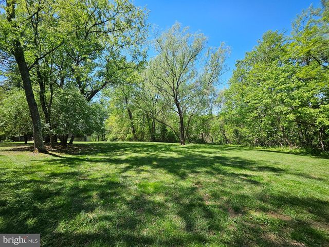 27 VALLEY SPRINGS LN, Bluemont, VA 20135
