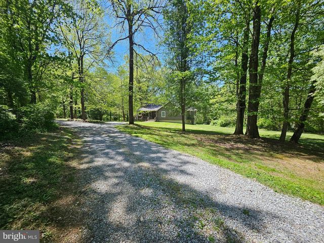 27 VALLEY SPRINGS LN, Bluemont, VA 20135