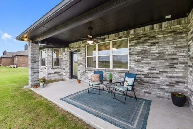 123 Cedar Elm Lane, Nevada, TX 75173