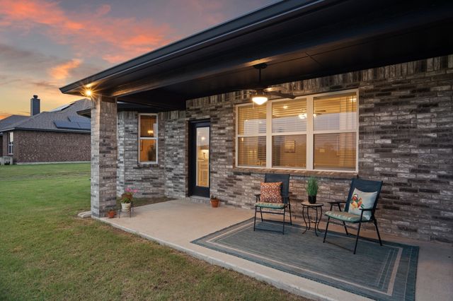 123 Cedar Elm Lane, Nevada, TX 75173