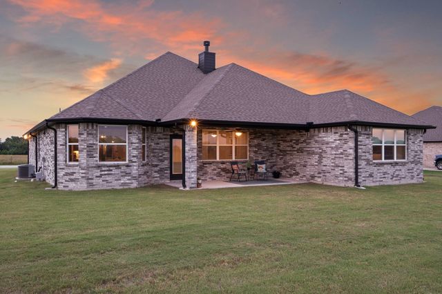 123 Cedar Elm Lane, Nevada, TX 75173