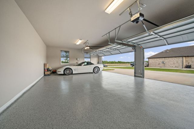 123 Cedar Elm Lane, Nevada, TX 75173