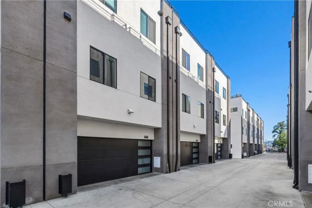 6719 Sepulveda Boulevard, Van Nuys, CA 91411