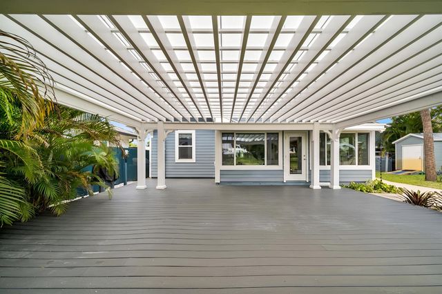 1408 N Lakeside Drive, Lake Worth Beach, FL 33460