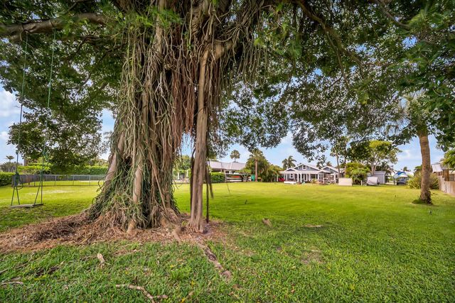 1408 N Lakeside Drive, Lake Worth Beach, FL 33460