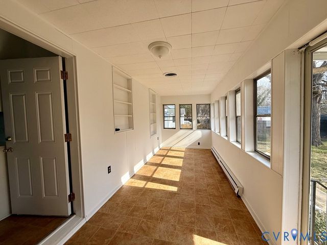 312 E Church St, Kilmarnock, VA 22482