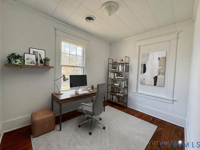 312 E Church St, Kilmarnock, VA 22482