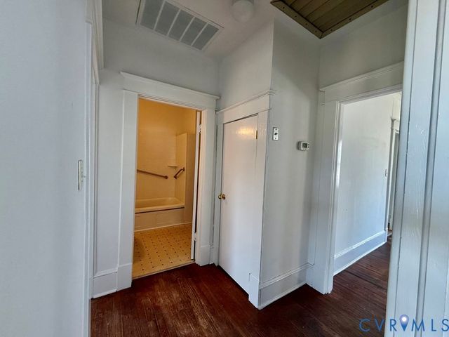 312 E Church St, Kilmarnock, VA 22482