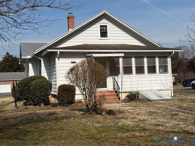 312 E Church St, Kilmarnock, VA 22482