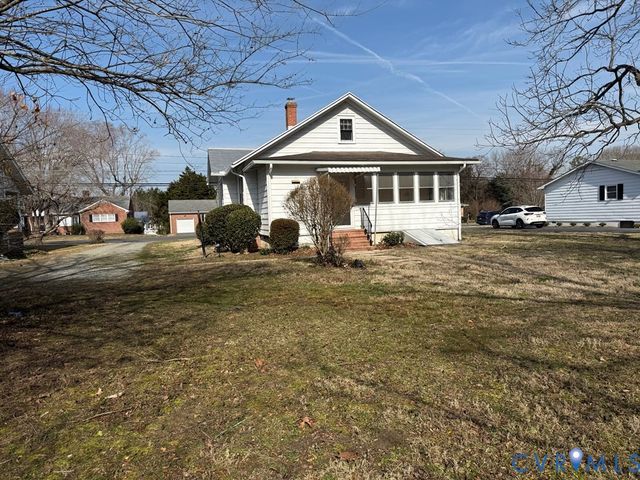 312 E Church St, Kilmarnock, VA 22482