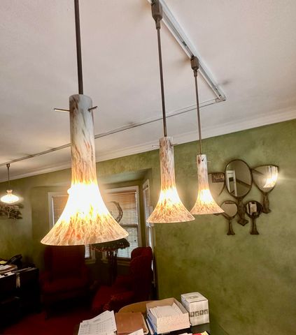 1737 E Walnut Street, Springfield, MO 65802