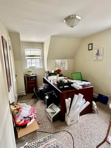 1737 E Walnut Street, Springfield, MO 65802