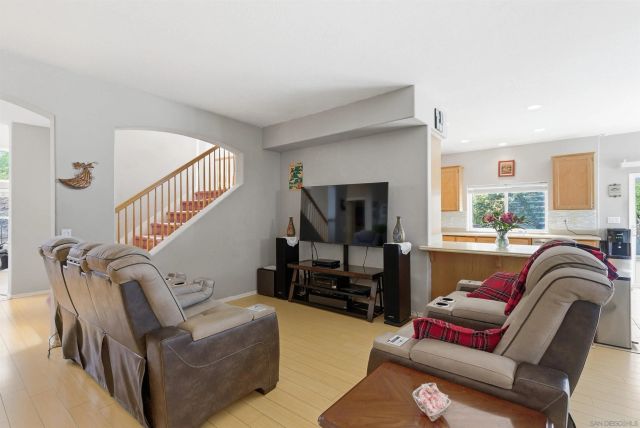 2142 Hidden Mesa Rd, El Cajon, CA 92019