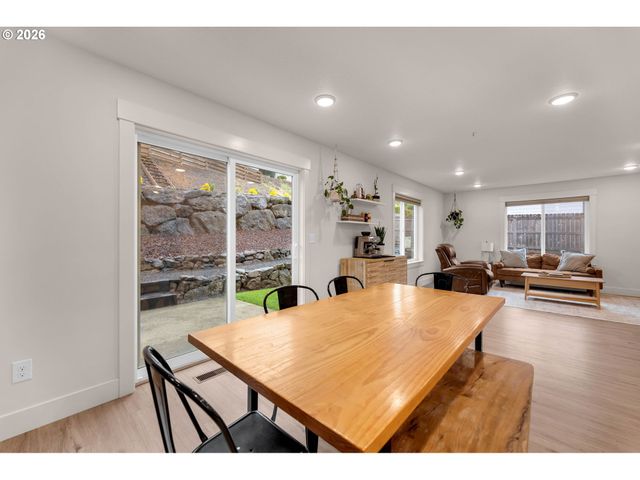 610 STONE VIEW Way, Kalama, WA 98625