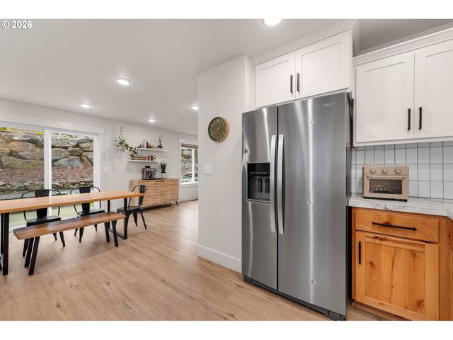 610 STONE VIEW Way, Kalama, WA 98625