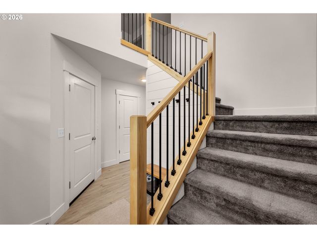 610 STONE VIEW Way, Kalama, WA 98625