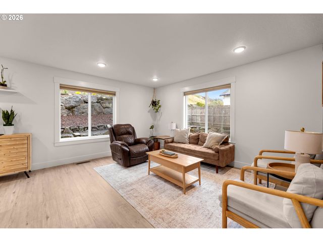 610 STONE VIEW Way, Kalama, WA 98625