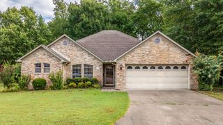 2130 Shade Tree Drive, Conway, AR 72032