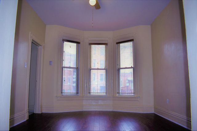 4835 W Congress Parkway, Chicago, IL 60644