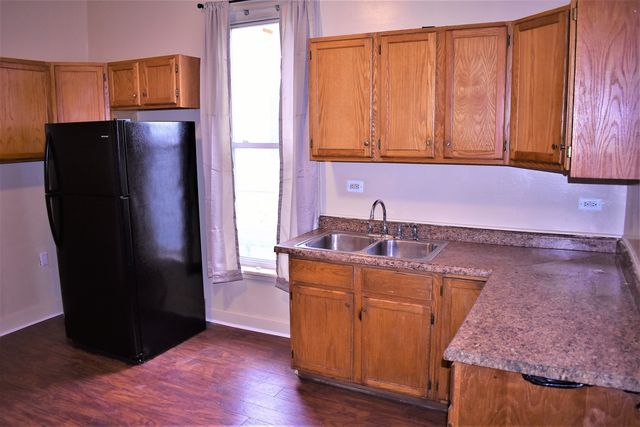 4835 W Congress Parkway, Chicago, IL 60644