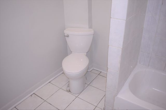 4835 W Congress Parkway, Chicago, IL 60644