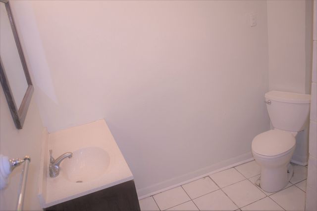 4835 W Congress Parkway, Chicago, IL 60644