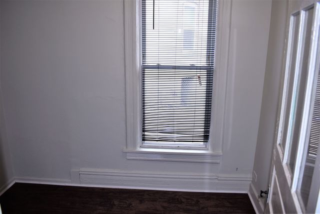 4835 W Congress Parkway, Chicago, IL 60644