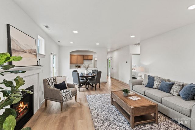 929 W Audrey Acres Dr Lot 5 Block 2, Nampa, ID 83686