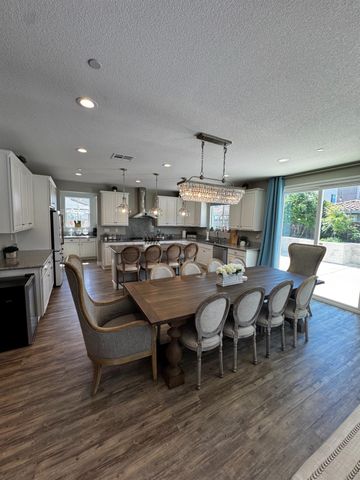 8026 Prairie Hawk Way, Sacramento, CA 95829