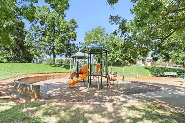 1113 Mormon St, Folsom, CA 95630