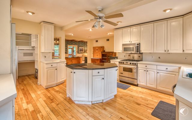 38 Highland Place, Lake Placid, NY 12946