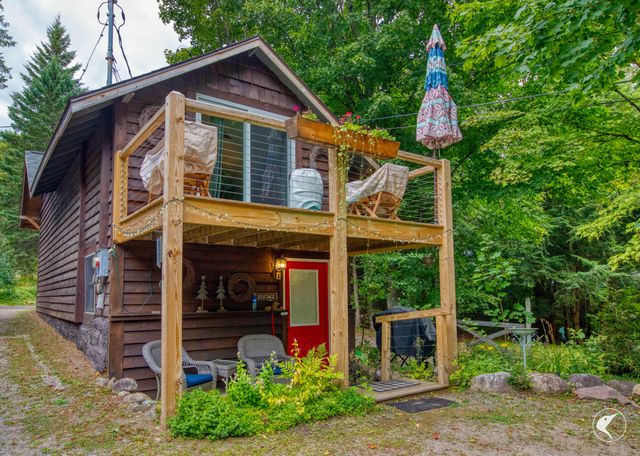 38 Highland Place, Lake Placid, NY 12946