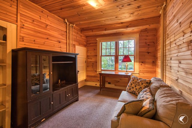 38 Highland Place, Lake Placid, NY 12946