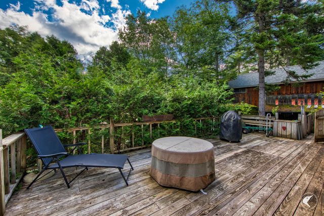 38 Highland Place, Lake Placid, NY 12946